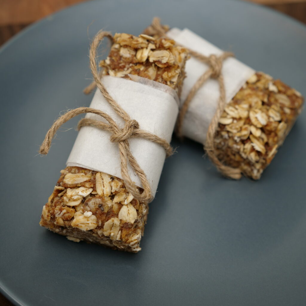 Homemade Granola Bars, workout fuel that has fiber, healthy fat and carbs within.